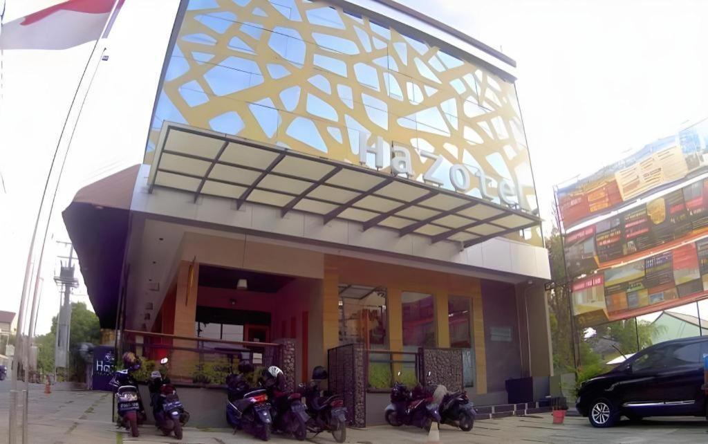 Hazotel Semarang Buitenkant foto