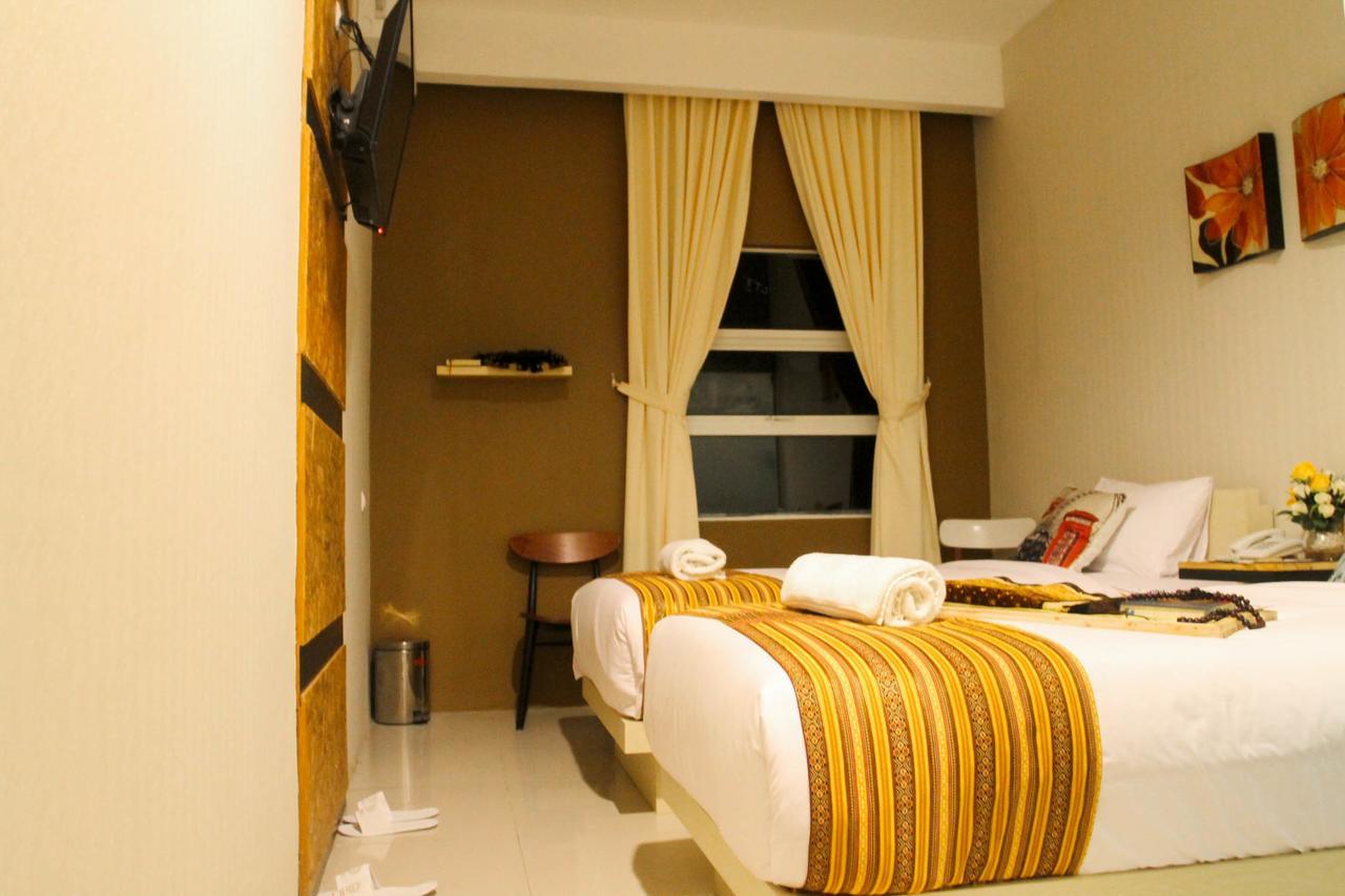 Hazotel Semarang Buitenkant foto